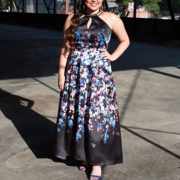 Hi low formal dress - Picture 4 of 4